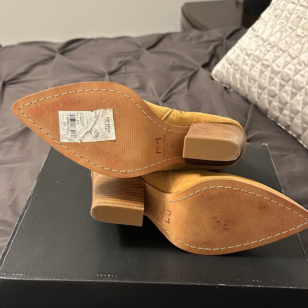 Chic Tan Ankle Boots for Women - Picture 4 of 5